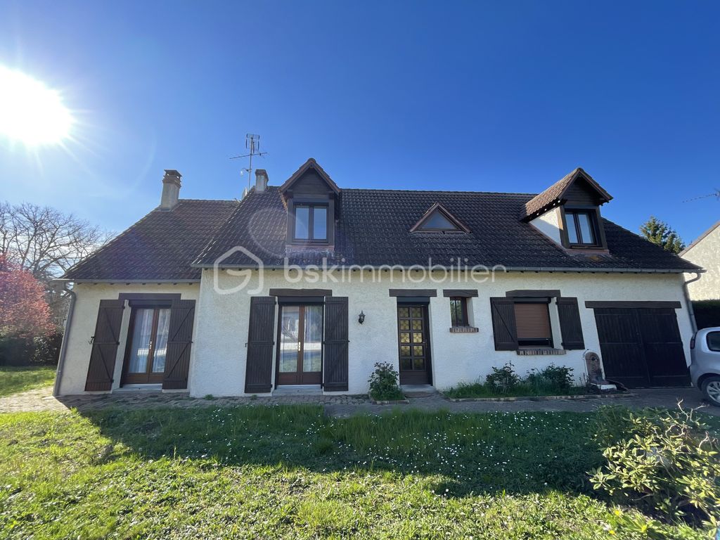 Achat maison à vendre 4 chambres 149 m² - Ferrières-en-Gâtinais