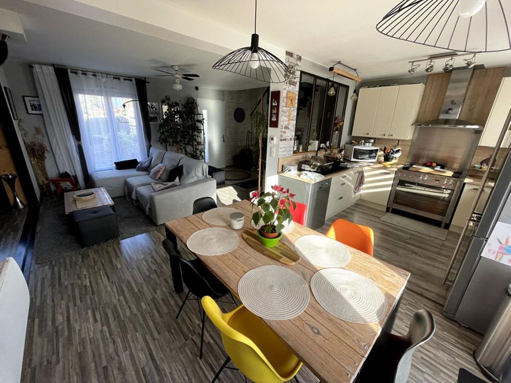 Achat maison à vendre 3 chambres 160 m² - Nogent-le-Roi