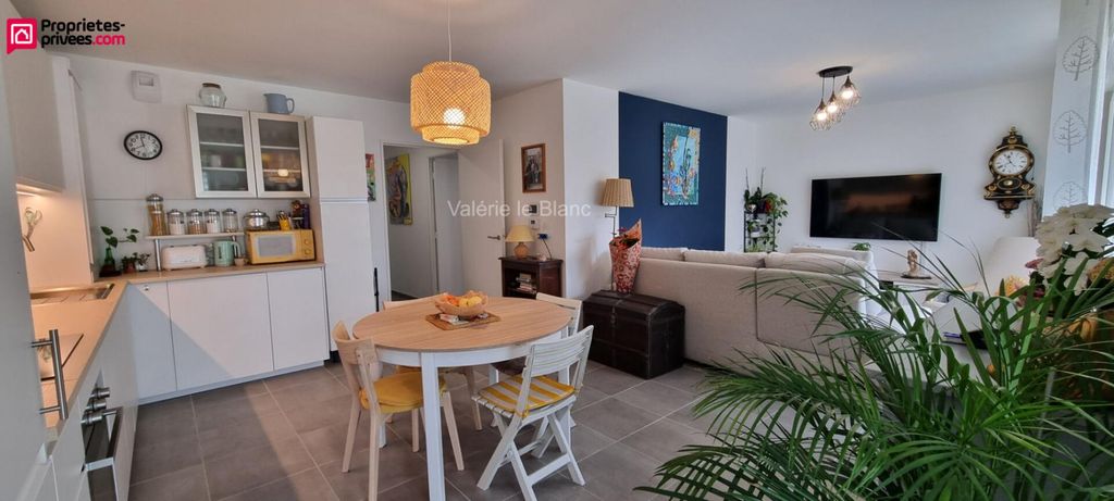 Achat appartement à vendre 4 pièces 89 m² - Saint-Pierre-en-Faucigny