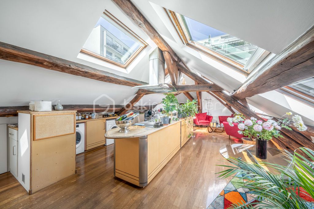 Achat loft à vendre 4 pièces 222 m² - Paris 18ème arrondissement