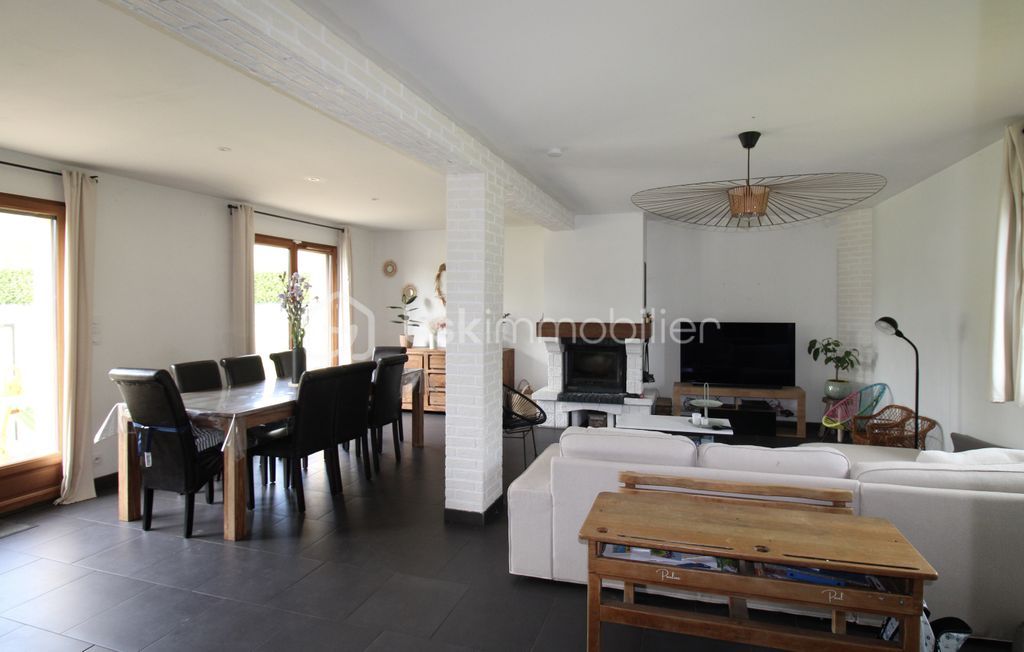 Achat maison à vendre 3 chambres 119 m² - Saint-Gatien-des-Bois