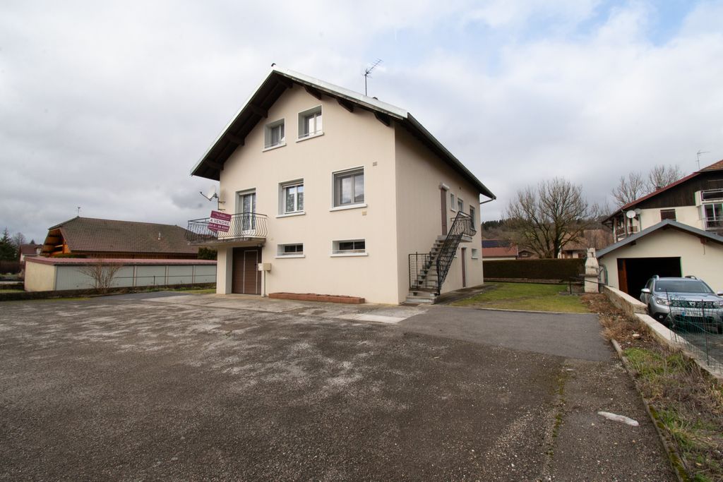 Achat maison à vendre 4 chambres 90 m² - Rochejean