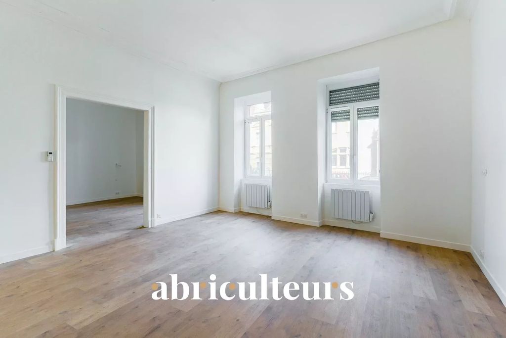 Achat appartement à vendre 5 pièces 112 m² - Montigny-lès-Metz
