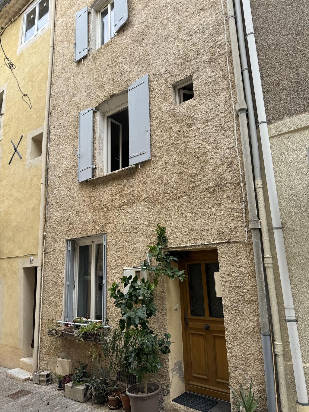 Achat maison à vendre 2 chambres 76 m² - Aniane