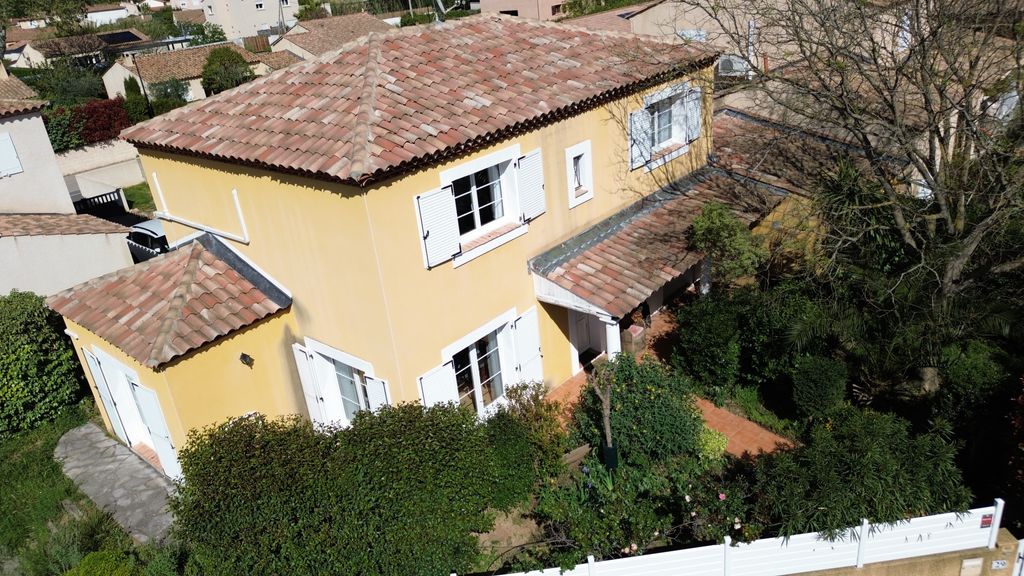 Achat maison à vendre 5 chambres 154 m² - Gignac