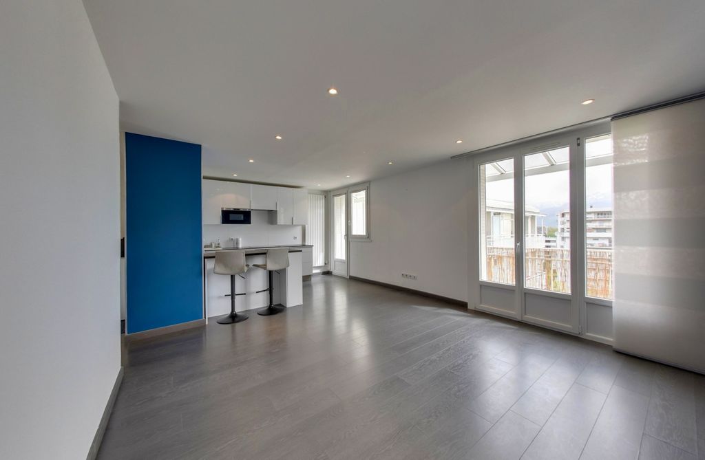 Achat appartement à vendre 4 pièces 68 m² - Grenoble