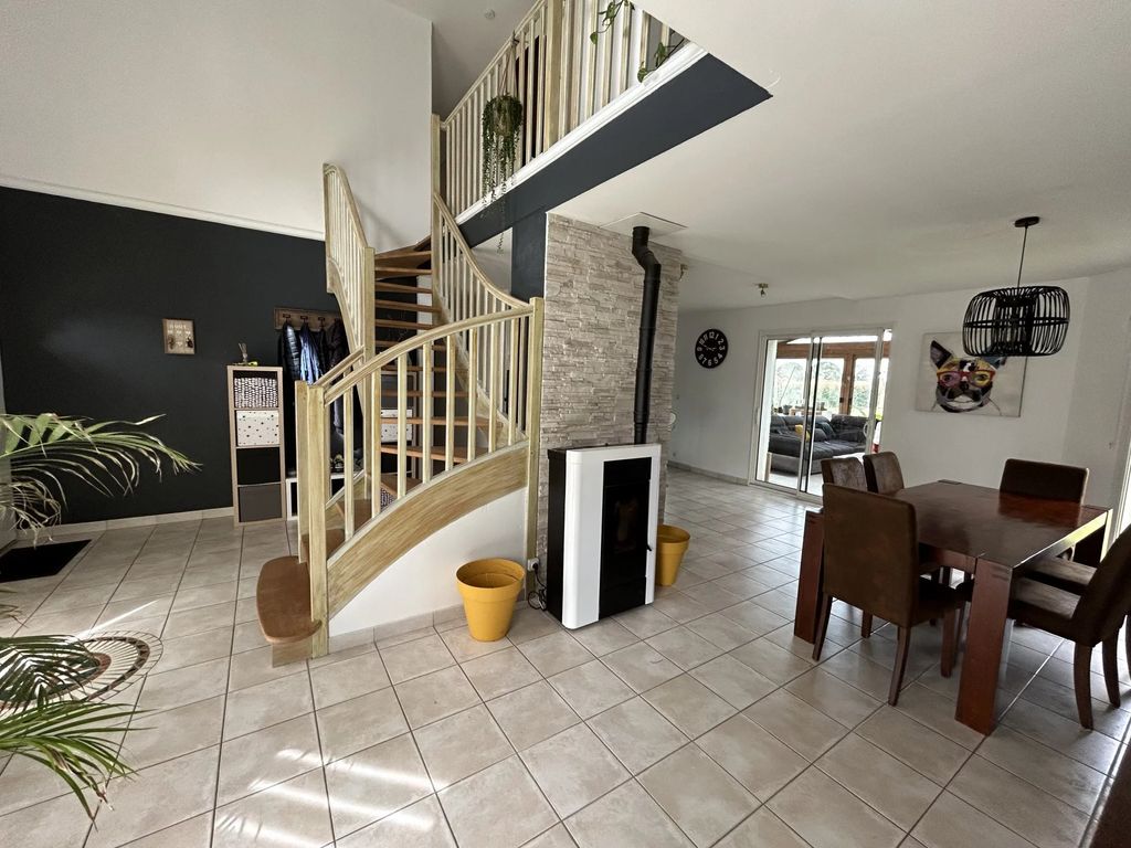 Achat maison à vendre 5 chambres 168 m² - Saint-Brevin-les-Pins