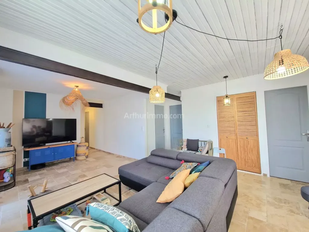 Achat maison à vendre 5 chambres 139 m² - Draguignan