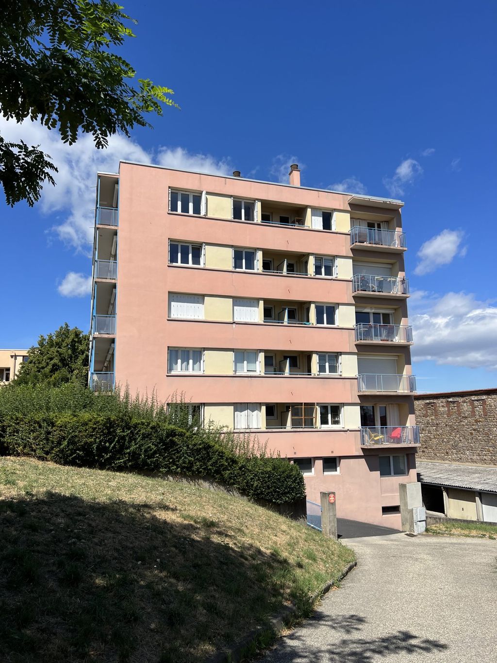Achat appartement à vendre 3 pièces 64 m² - Saint-Étienne