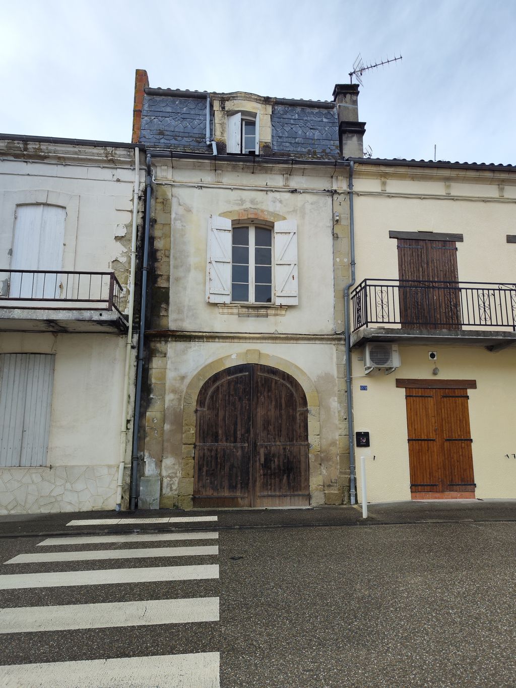 Achat maison à vendre 3 chambres 74 m² - Miramont-de-Guyenne