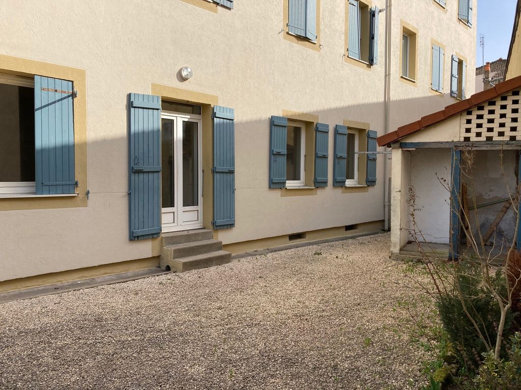 Achat appartement à vendre 4 pièces 94 m² - Charlieu