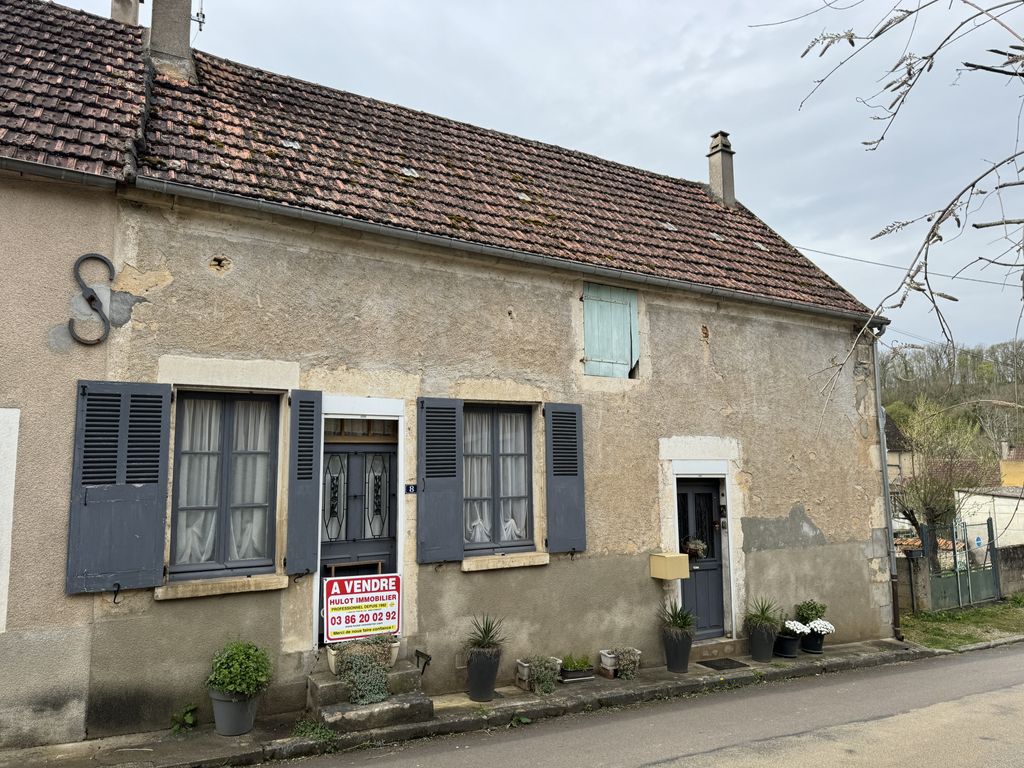 Achat maison à vendre 2 chambres 120 m² - Châtel-Censoir