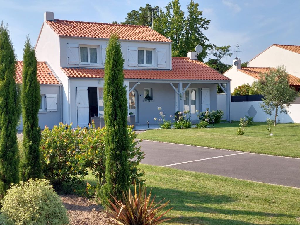 Achat maison à vendre 4 chambres 136 m² - Saint-Aignan-Grandlieu