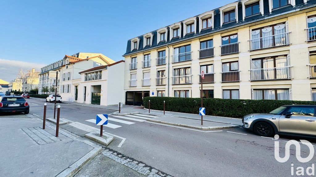 Achat appartement à vendre 5 pièces 110 m² - Versailles