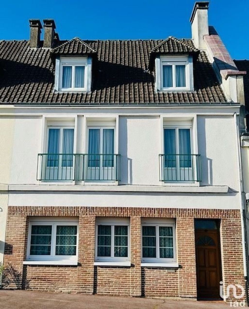 Achat maison à vendre 5 chambres 165 m² - Neufchâtel-en-Bray