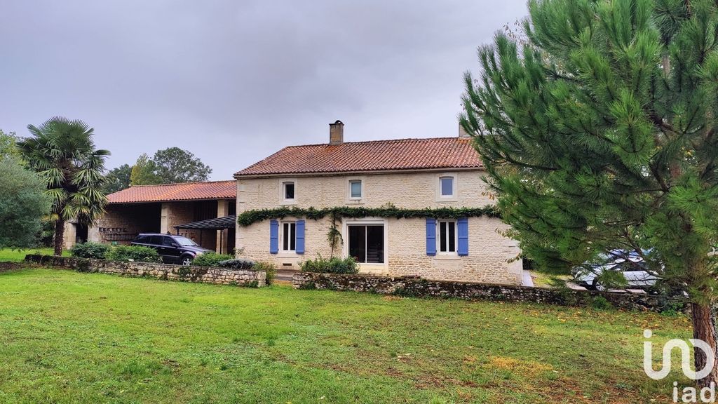 Achat maison à vendre 4 chambres 215 m² - Saint-Pompain