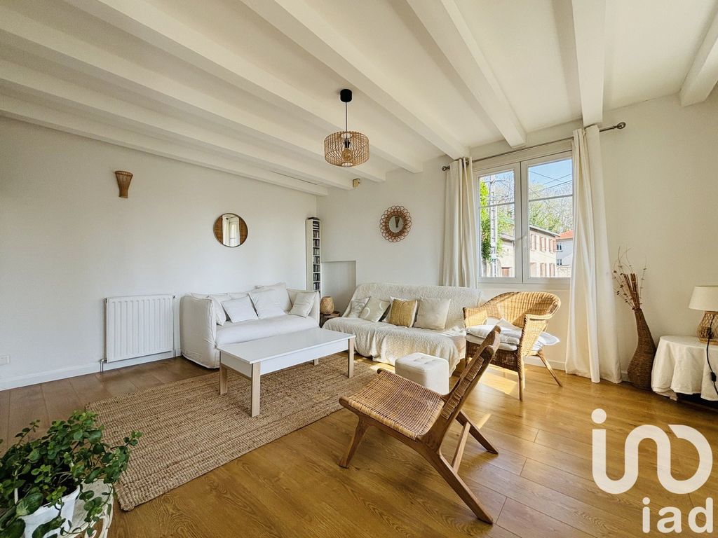 Achat maison à vendre 3 chambres 147 m² - Jussy