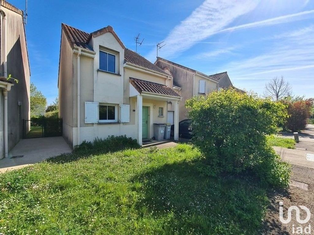 Achat maison à vendre 3 chambres 90 m² - Poitiers