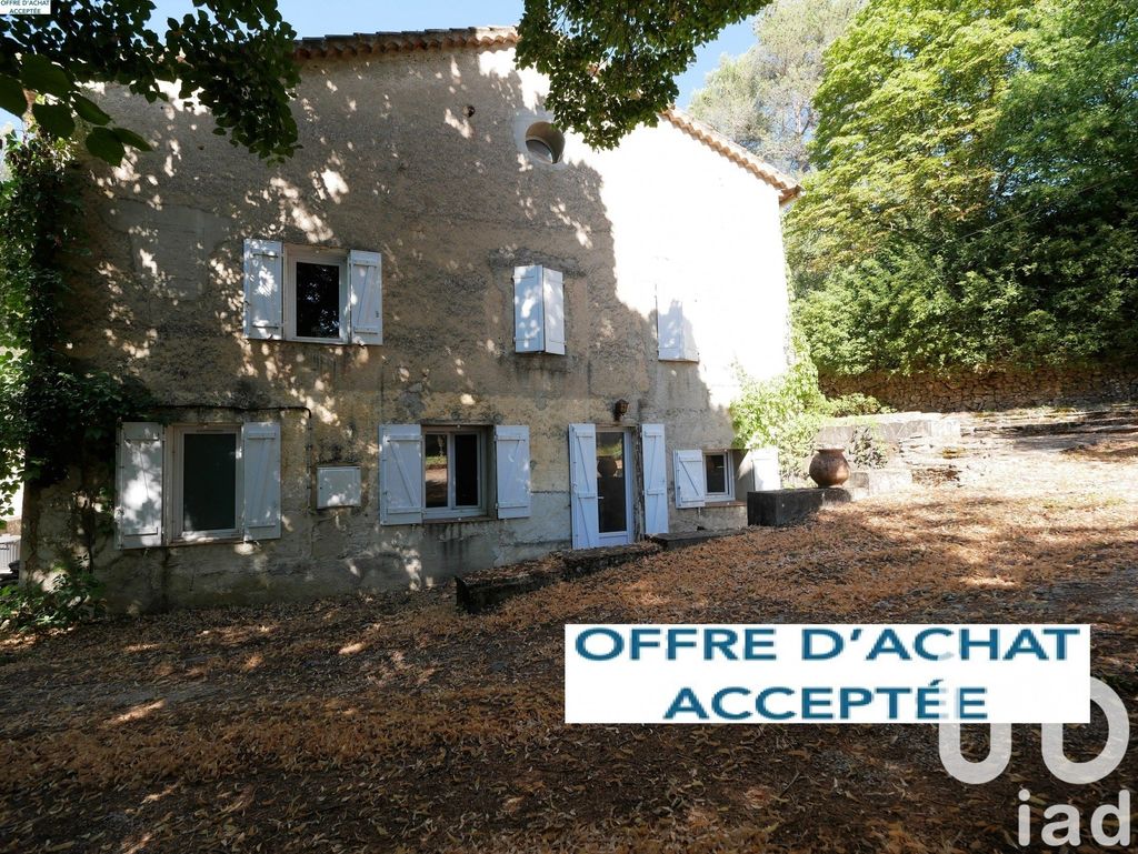 Achat maison à vendre 5 chambres 233 m² - Saint-Zacharie