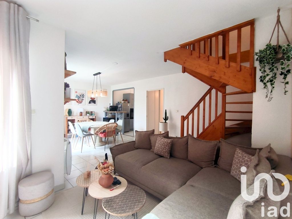 Achat maison à vendre 3 chambres 82 m² - Poitiers