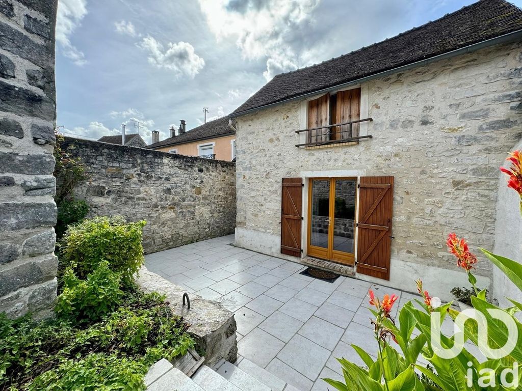 Achat maison à vendre 3 chambres 97 m² - Nemours