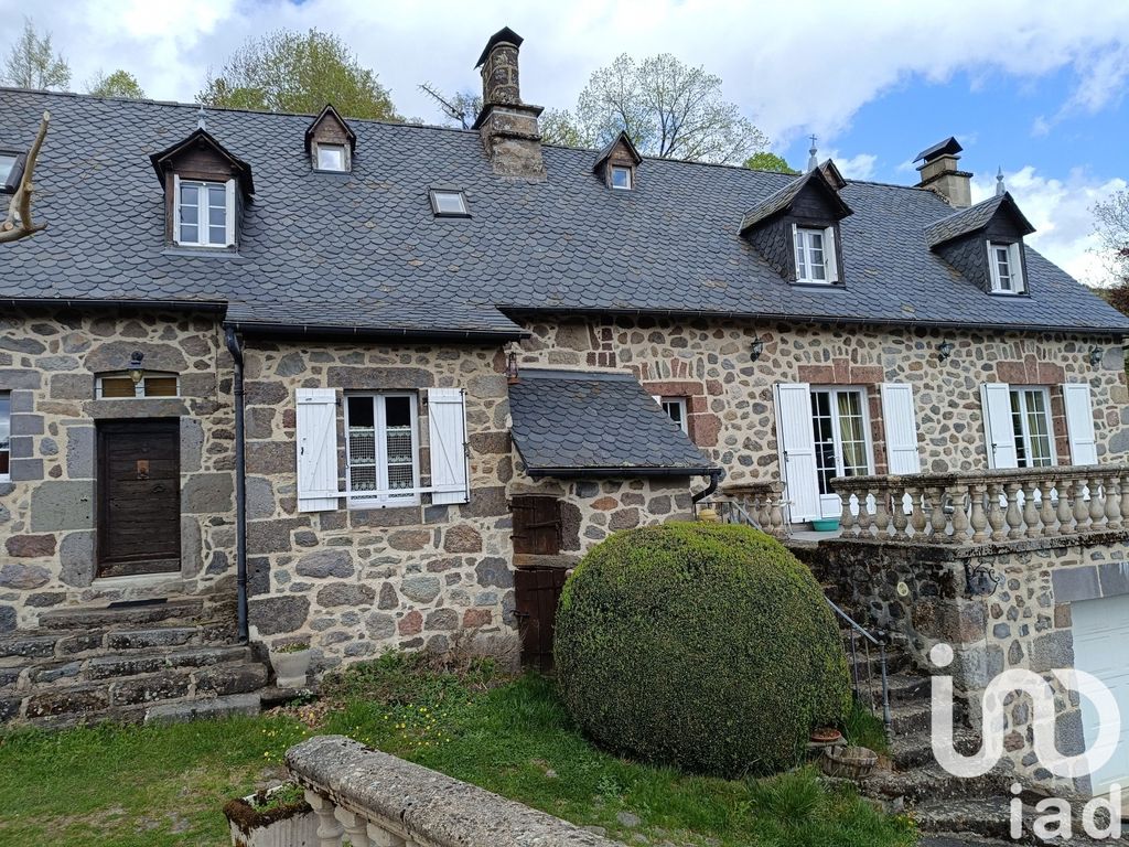 Achat maison à vendre 5 chambres 170 m² - Saint-Martin-Valmeroux