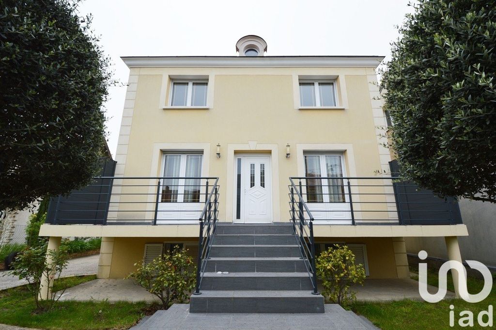 Achat maison à vendre 4 chambres 155 m² - Ormesson-sur-Marne