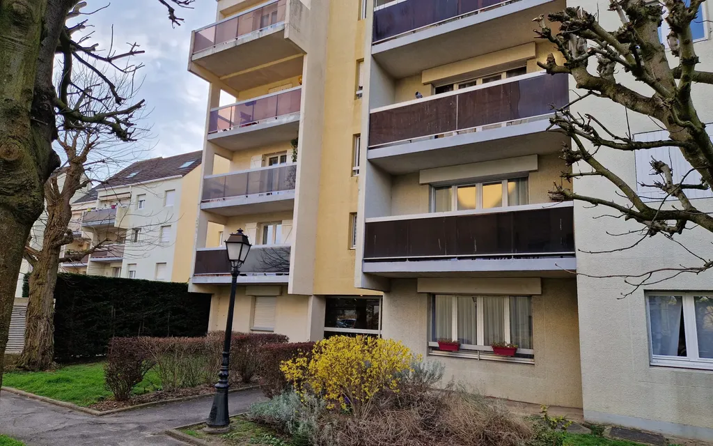 Achat appartement à vendre 3 pièces 73 m² - Sucy-en-Brie