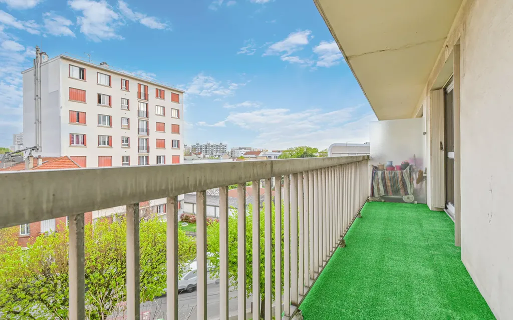 Achat appartement à vendre 4 pièces 80 m² - Romainville