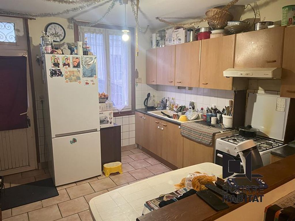 Achat maison à vendre 2 chambres 82 m² - Loudun