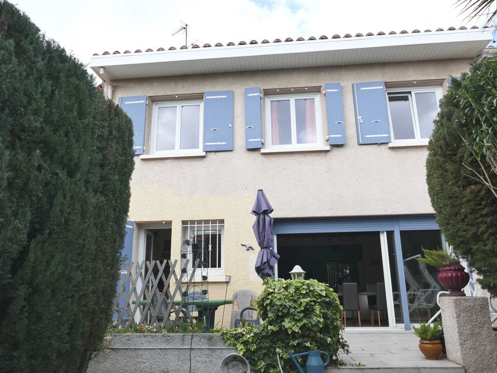 Achat maison à vendre 4 chambres 145 m² - Cabestany