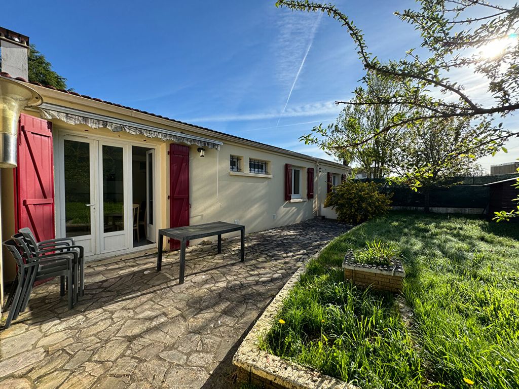 Achat maison à vendre 6 chambres 110 m² - La Roche-sur-Yon
