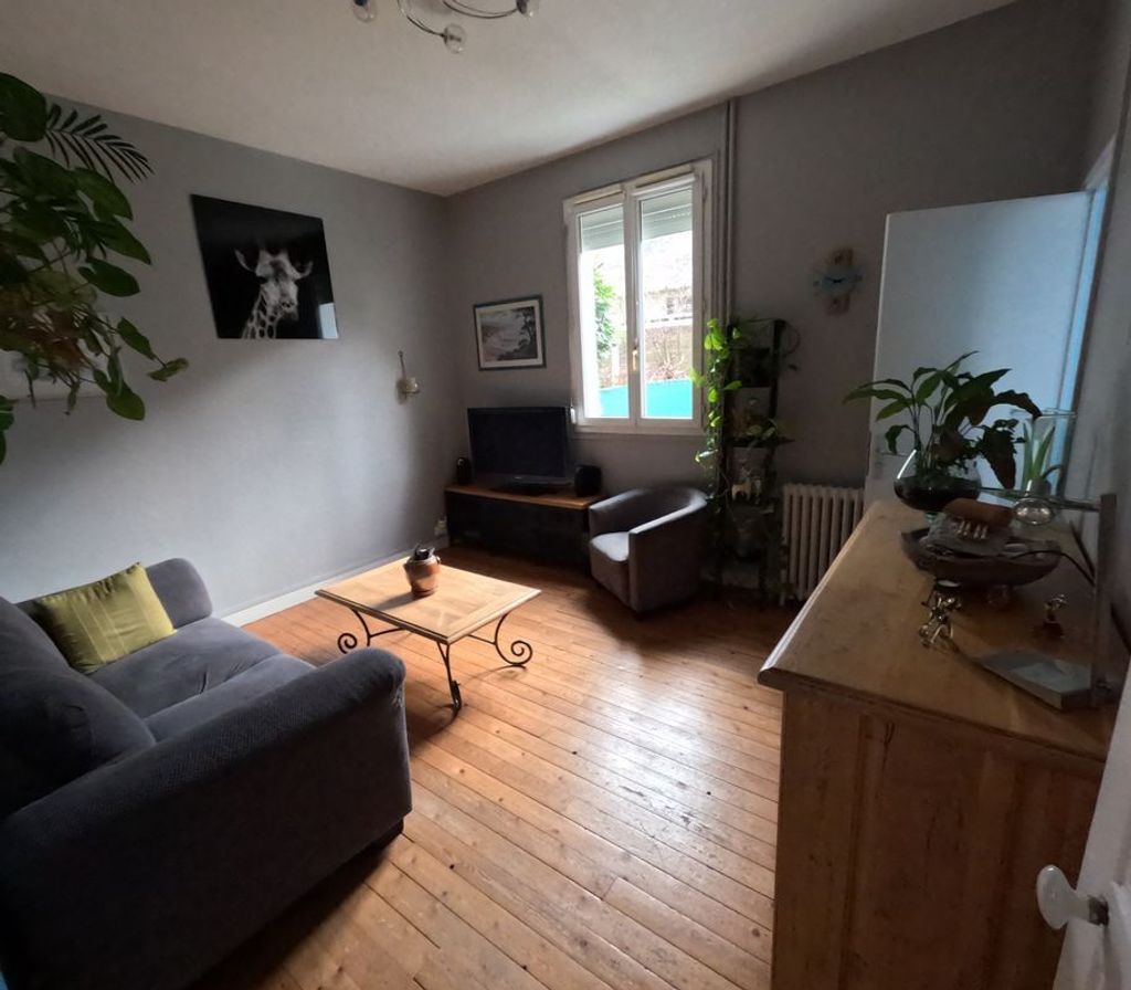 Achat maison à vendre 3 chambres 75 m² - Saint-Léger-du-Bourg-Denis