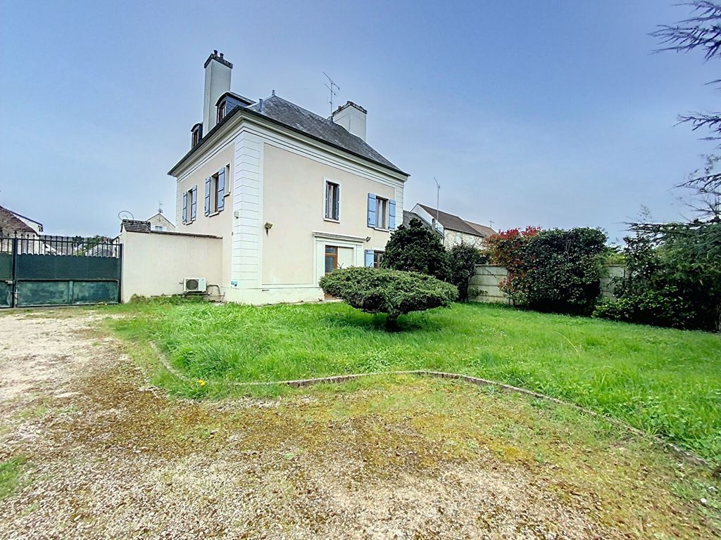Achat maison à vendre 6 chambres 210 m² - Morigny-Champigny