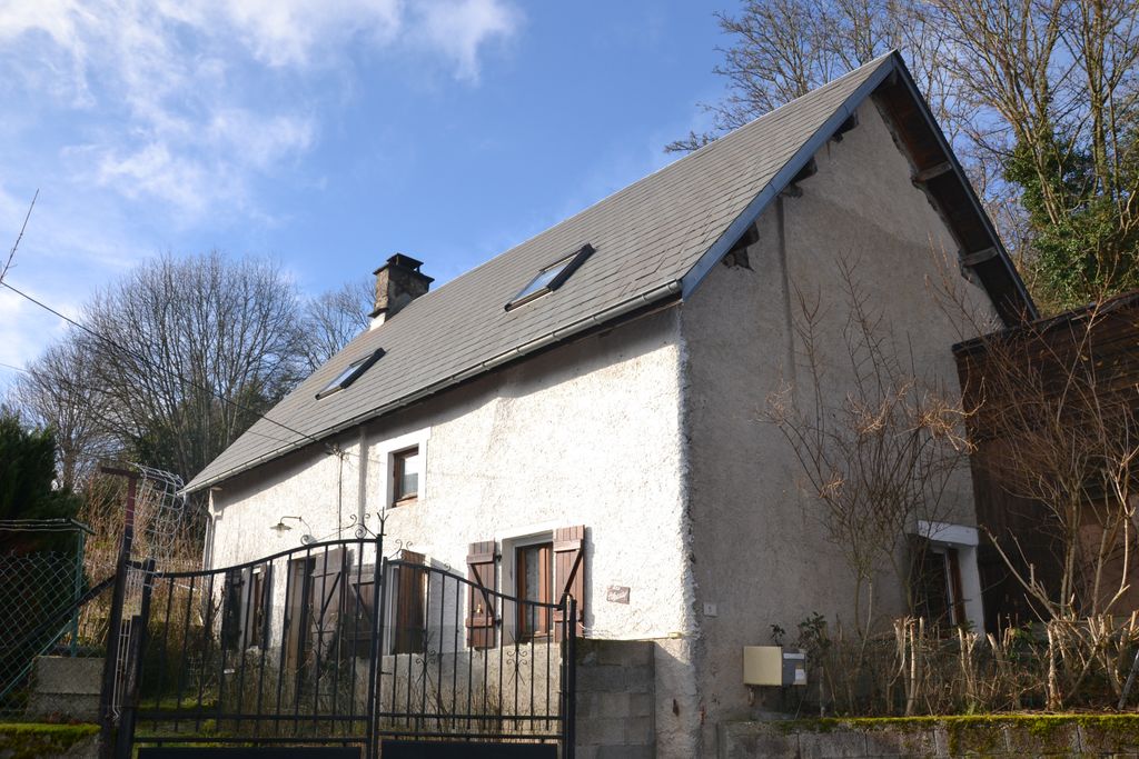 Achat maison à vendre 2 chambres 80 m² - Saint-Bonnet-près-Orcival