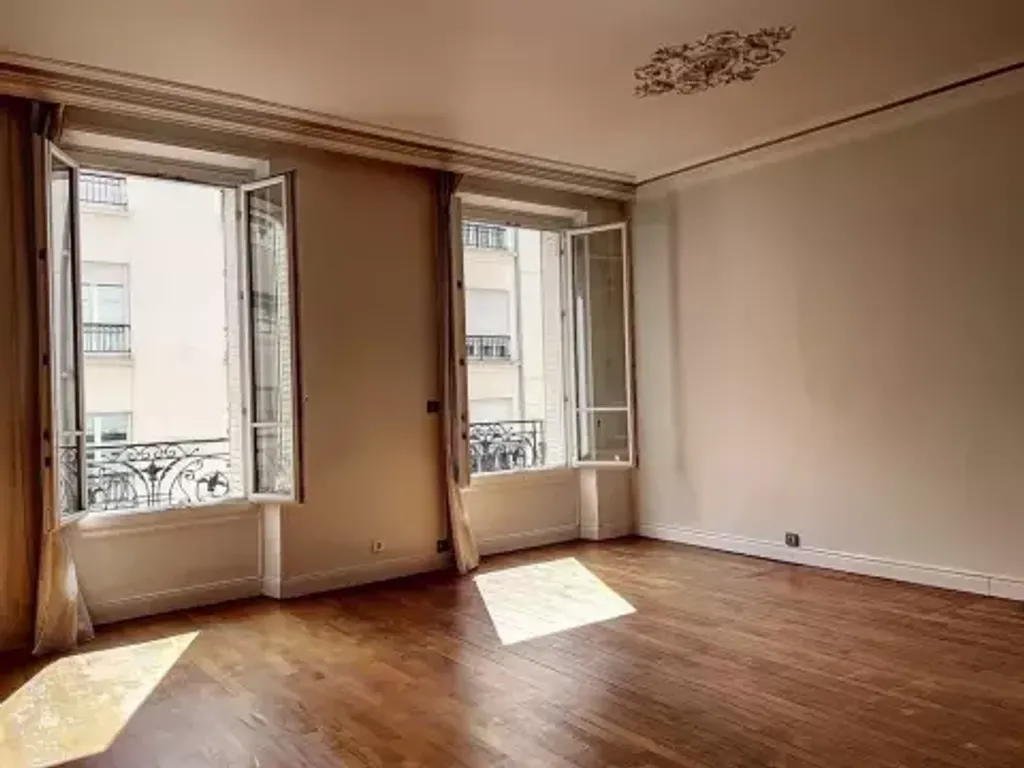 Achat appartement à vendre 3 pièces 79 m² - Paris 12ème arrondissement