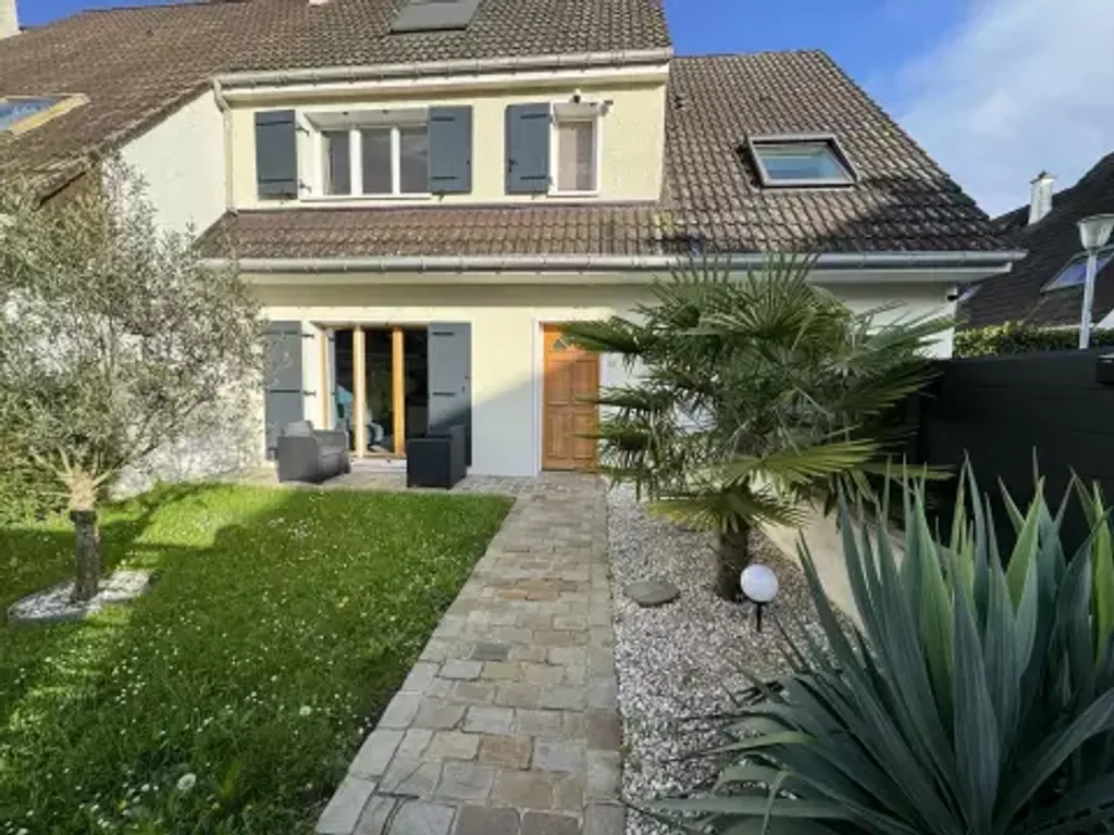 Achat maison à vendre 4 chambres 132 m² - Périgny