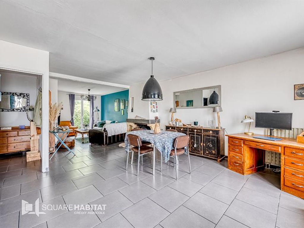 Achat maison à vendre 4 chambres 104 m² - Léognan