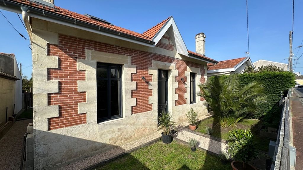Achat maison à vendre 4 chambres 128 m² - Villenave-d'Ornon