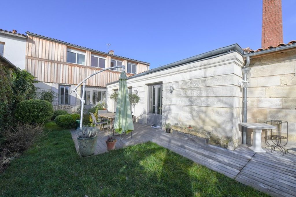 Achat maison à vendre 7 chambres 245 m² - Bordeaux