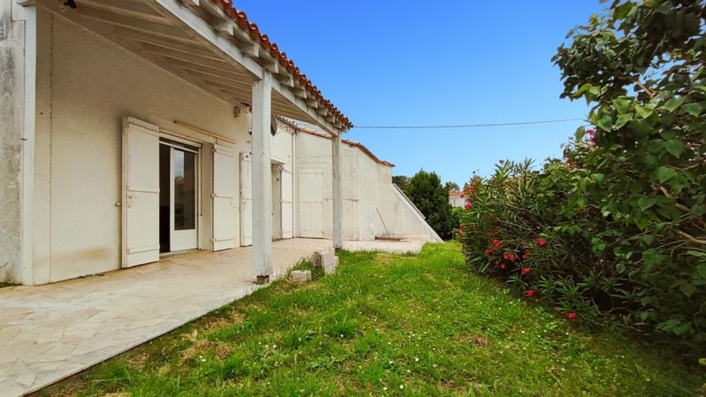 Achat maison à vendre 3 chambres 110 m² - Sainte-Livrade-sur-Lot