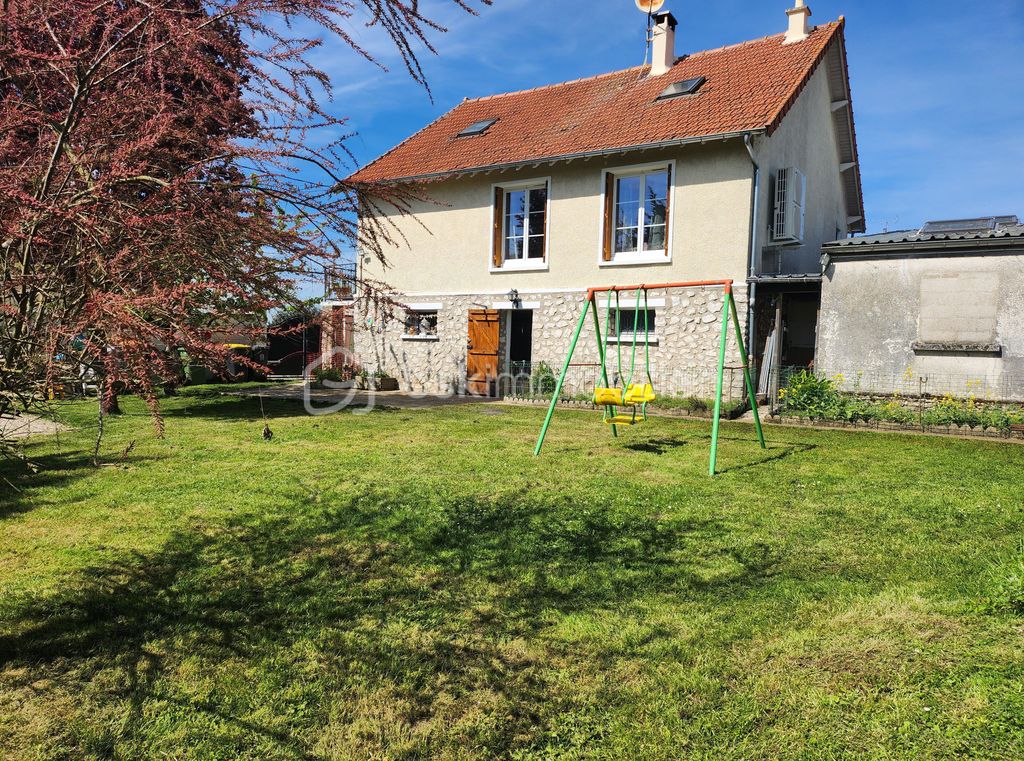 Achat maison à vendre 4 chambres 116 m² - Jouy-le-Châtel