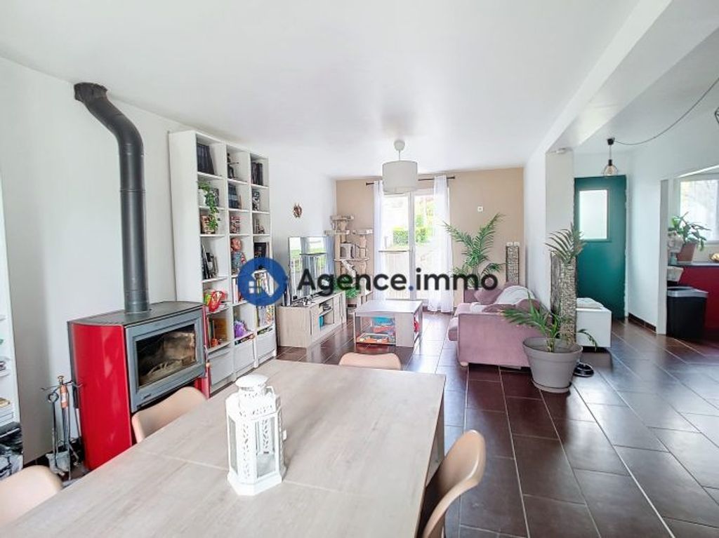 Achat maison à vendre 2 chambres 89 m² - Neuillé-Pont-Pierre