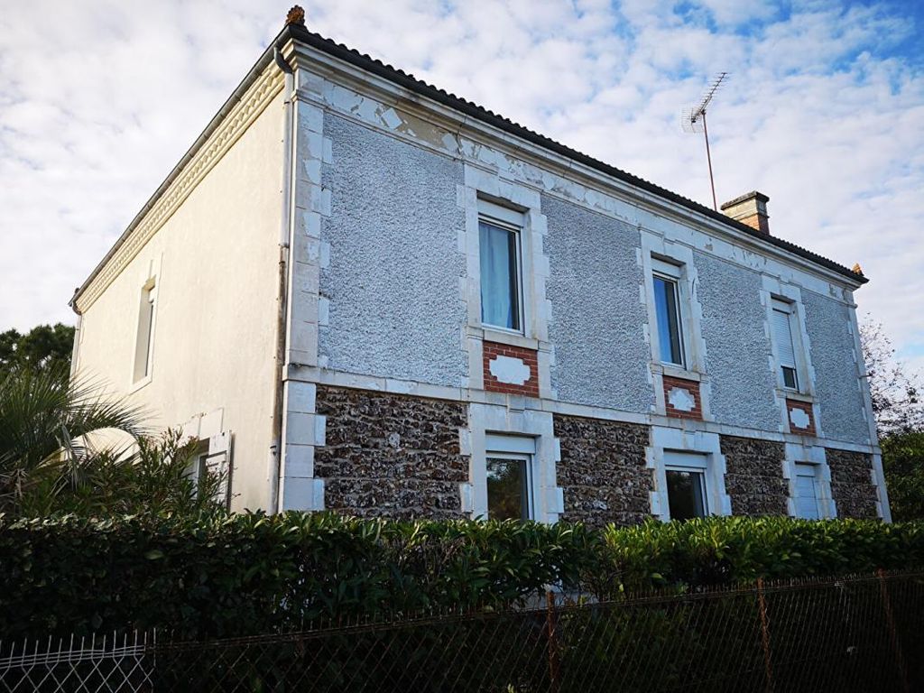 Achat maison à vendre 5 chambres 224 m² - Saugnacq-et-Muret