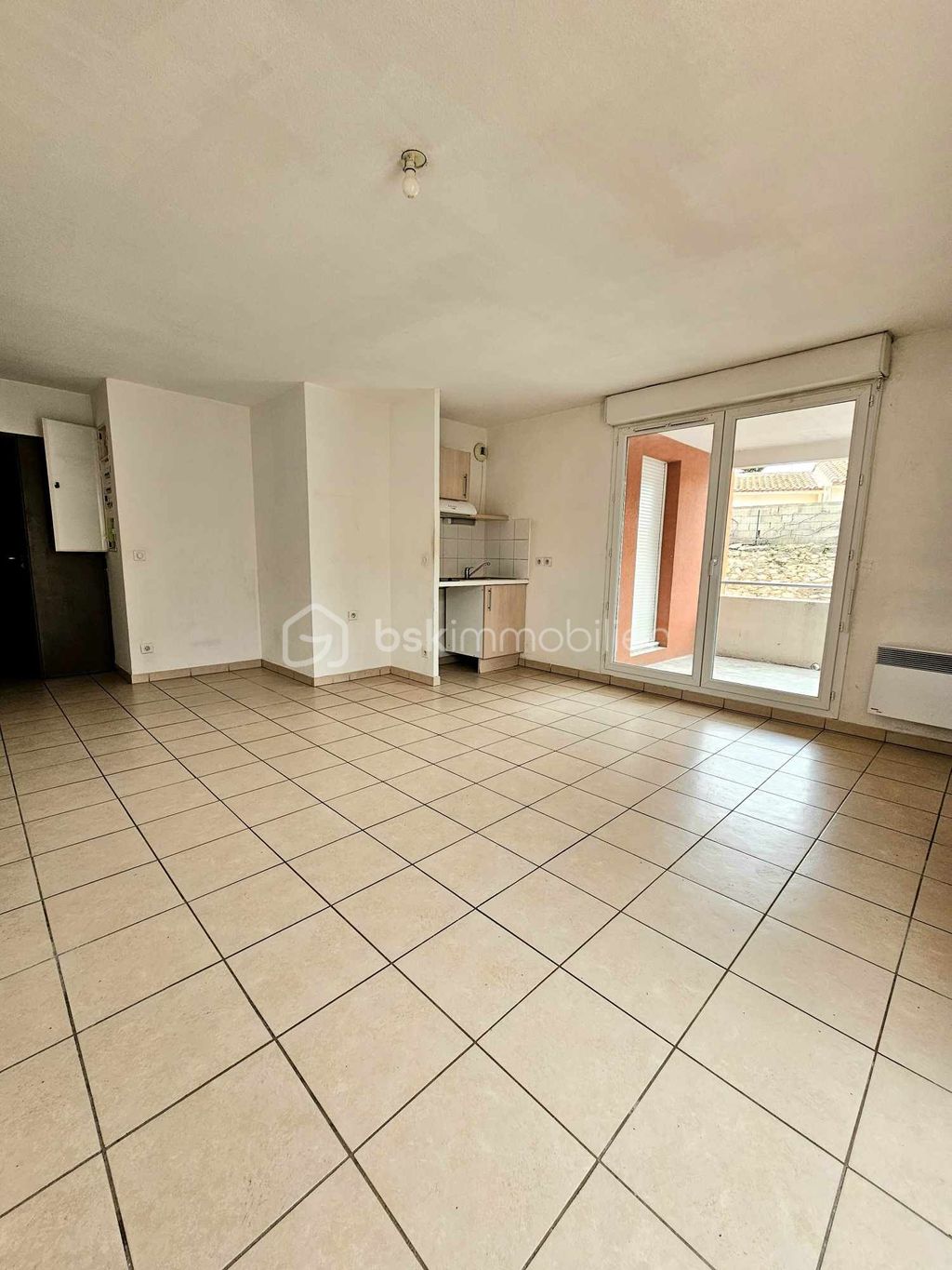Achat appartement à vendre 2 pièces 47 m² - Lunel
