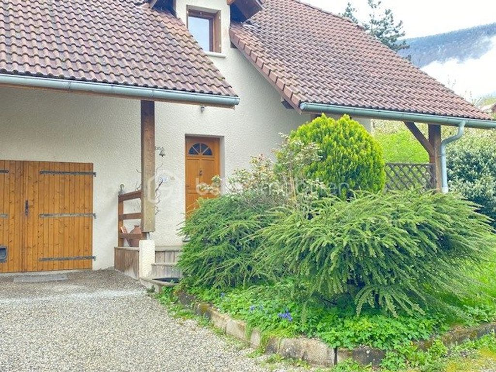 Achat maison à vendre 3 chambres 118 m² - Saint-Jorioz
