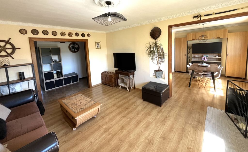 Achat appartement à vendre 5 pièces 92 m² - La Valette-du-Var