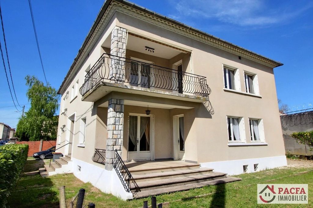 Achat maison à vendre 6 chambres 298 m² - Castres