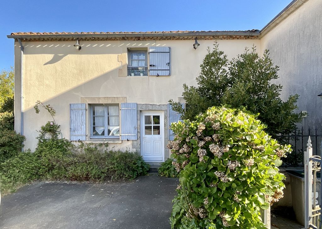 Achat maison à vendre 6 chambres 300 m² - La Roche-sur-Yon