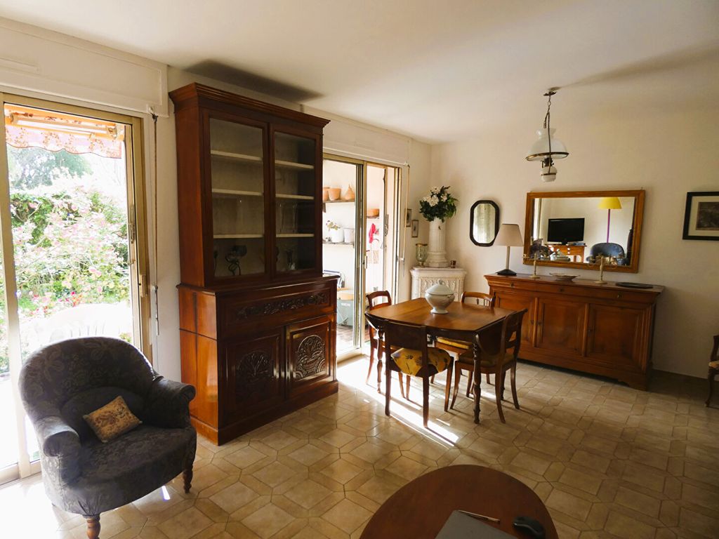 Achat appartement à vendre 3 pièces 68 m² - Sanary-sur-Mer